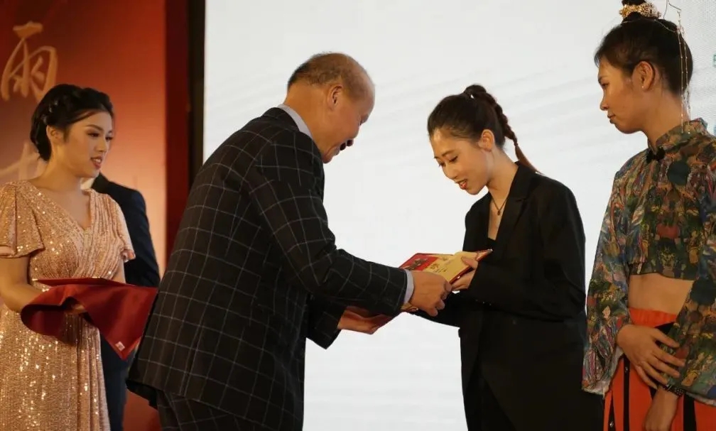 1608515646859459.jpg 1608515646859459.jpg